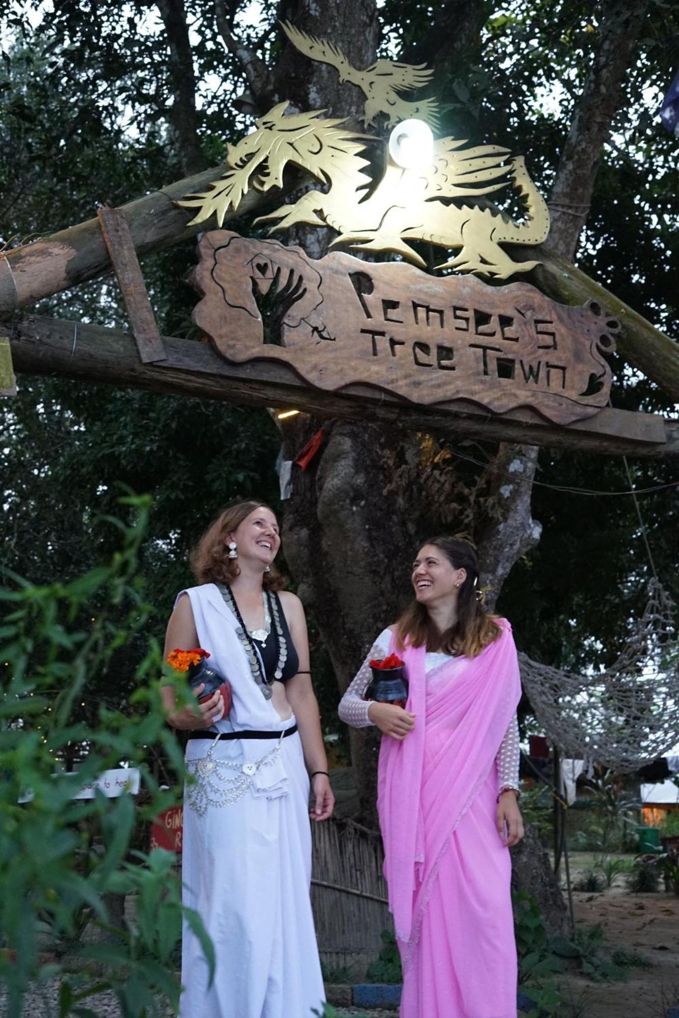 Pemsee'S Tree Town - Eco-Friendly,Tree House Hostel Sauraha Exterior foto